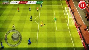 Striker Soccer Euro 2012 Pro